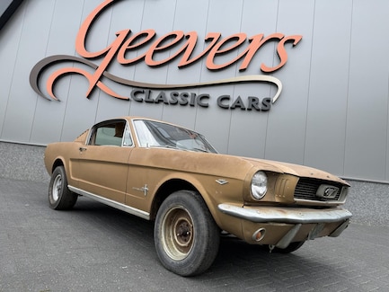 Ford Mustang 0