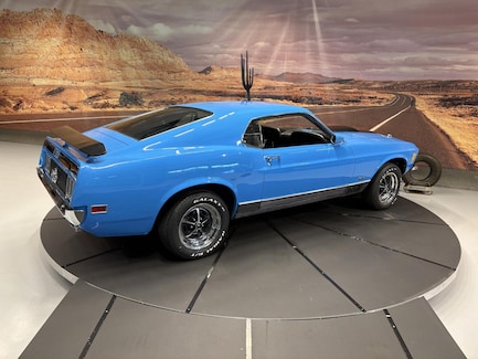 Ford Mustang 0