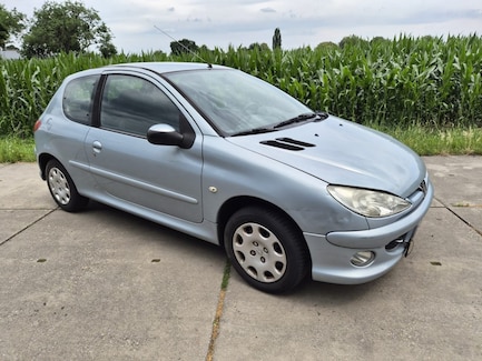Peugeot 206 0