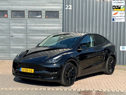 Tesla Model Y 0