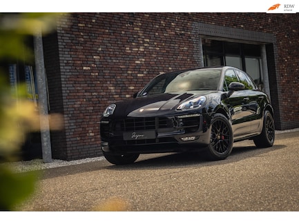 Porsche Macan 0