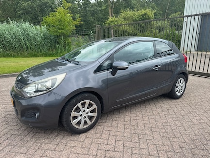 Kia Rio 0