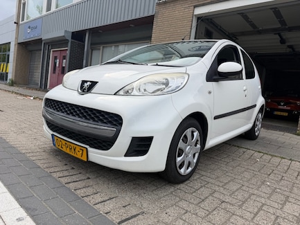 Peugeot 107 0