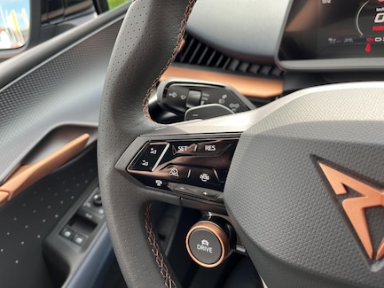 CUPRA Tavascan 0