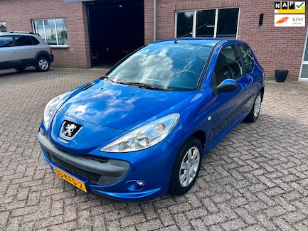 Peugeot 206+ 0