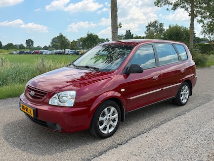 Kia Carens 0