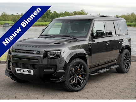 Land Rover Defender 0