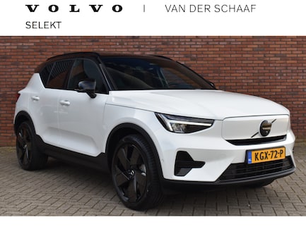 Volvo EX40 0