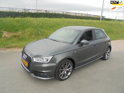 Audi A1 0