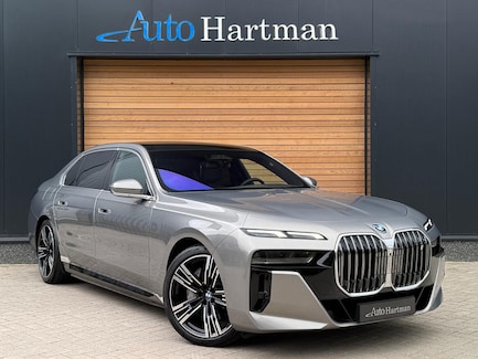 BMW i7 0