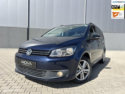 Volkswagen Touran 0