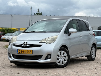 Toyota Verso-S 0