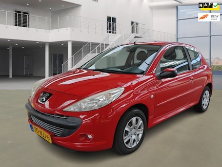 Peugeot 206+ 0