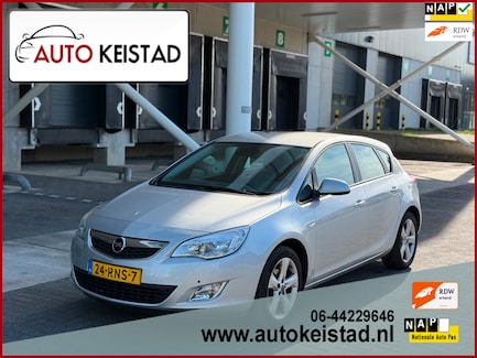 Opel Astra 0