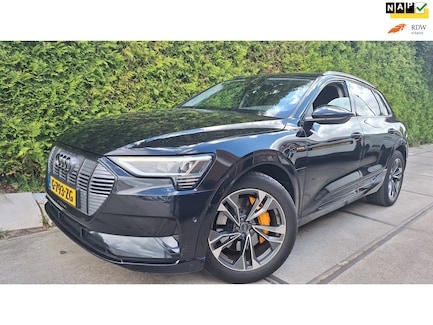 Audi E-tron 0