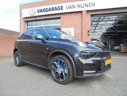 Lynk & Co 01 0