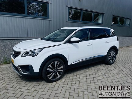 Peugeot 5008 0