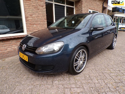 Volkswagen Golf 0