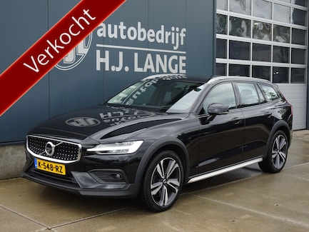 Volvo V60 Cross Country 0