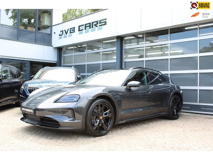 Porsche Taycan Cross Turismo 0