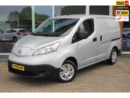 Nissan E-NV200 0