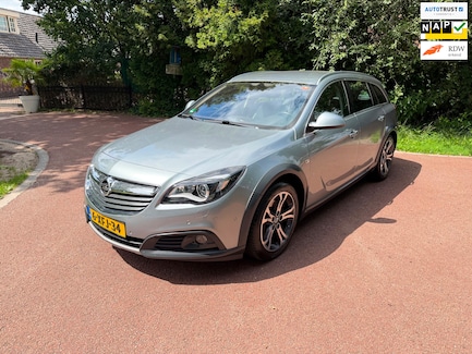 Opel Insignia 0