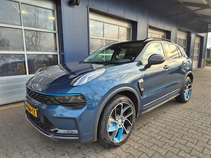 Lynk & Co 01 0