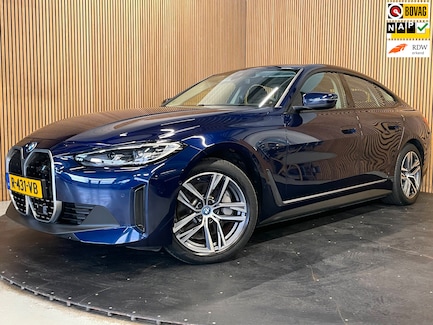 BMW i4 0