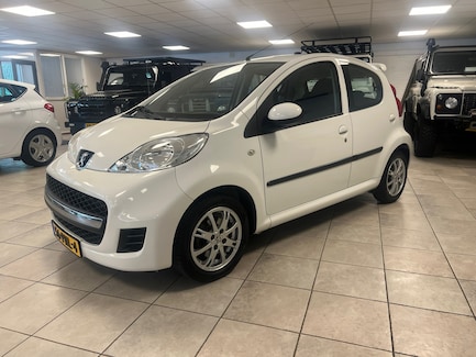 Peugeot 107 0