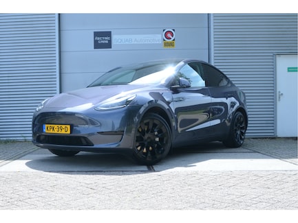 Tesla Model Y 0