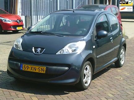 Peugeot 107 0