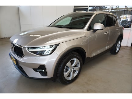 Volvo XC40 0
