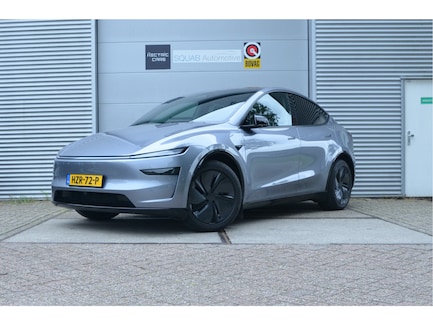 Tesla Model Y 0