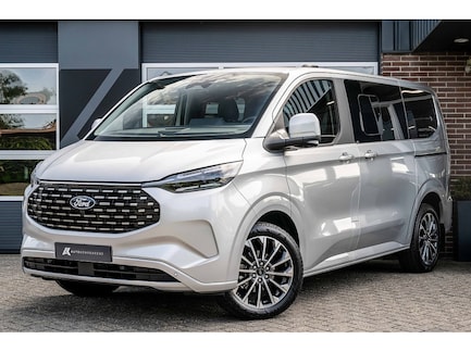 Ford Tourneo Custom 0