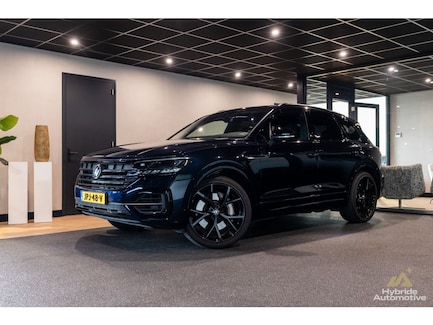 Volkswagen Touareg 0