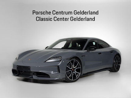 Porsche Taycan 0