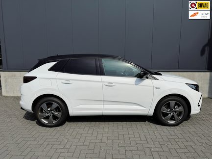 Opel Grandland 0