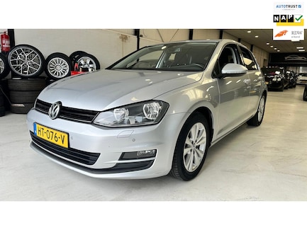 Volkswagen Golf 0