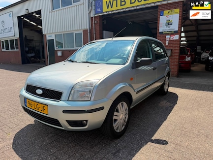 Ford Fusion 0