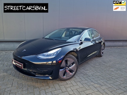 Tesla Model 3 0