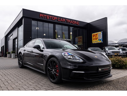 Porsche Panamera 0