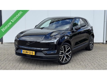 Volvo EX30 0
