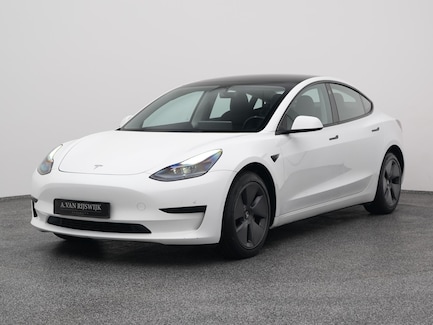 Tesla Model 3 0
