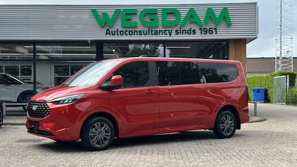 Ford Tourneo Custom 0