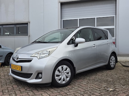 Toyota Verso-S 0