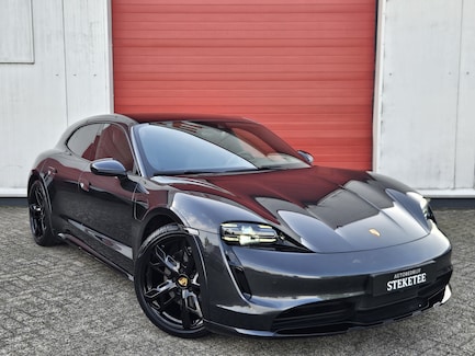 Porsche Taycan Cross Turismo 0