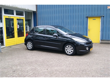 Peugeot 207 0