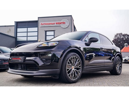 Porsche Macan 0