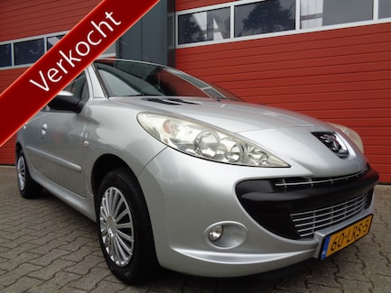 Peugeot 206+ 0