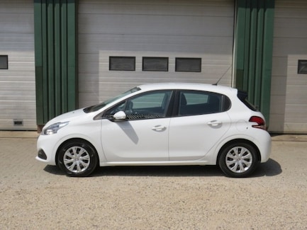 Peugeot 208 0